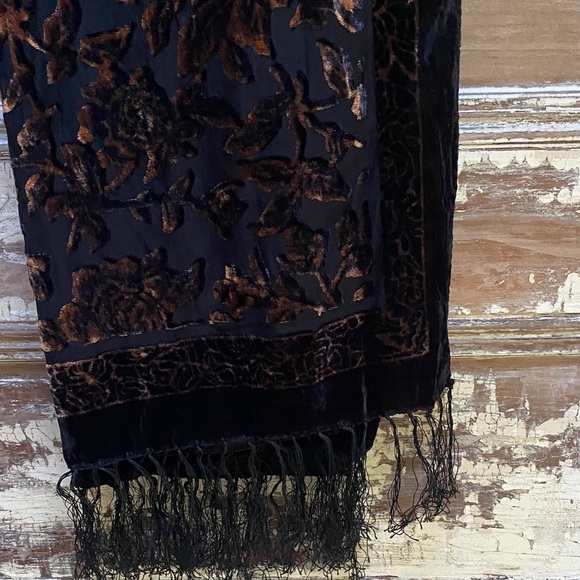 Vintage Silk Floral Scarf - Picture 7 of 11